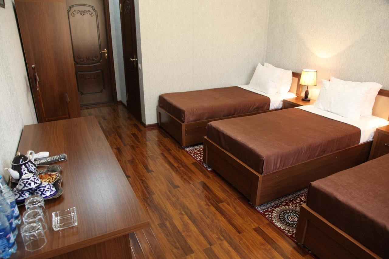 Hotel Vardonze Bukhara Esterno foto