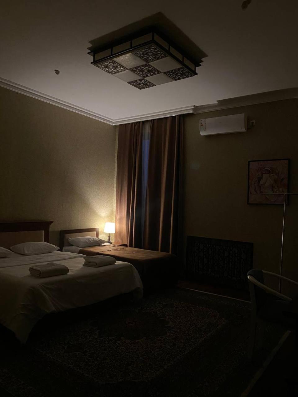 Hotel Vardonze Bukhara Esterno foto